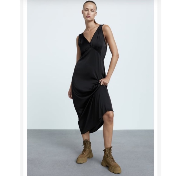 ZARA HIKING BOOTS IN OLIVE GREEN/ KHAKI GREEN - Picture 3 of 16